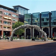 Onthulling 'Der Bogen' sculptuur in Amstelveen